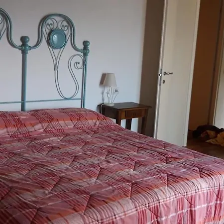 Casa San Luigi Con Piscina 別荘 コーリコ